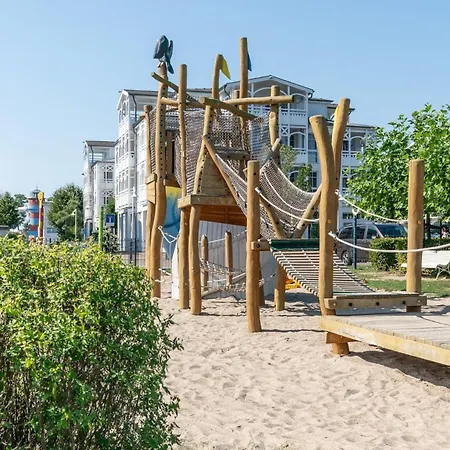Apartment 610, Seepark