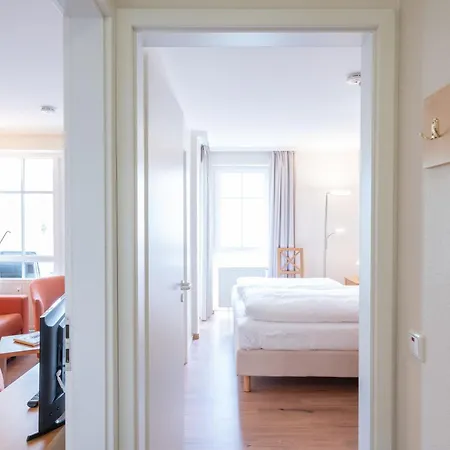 610, Seepark Apartment